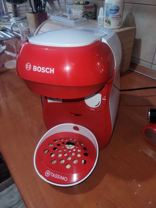 Cuptor Electric Beko și Expresor Cafea Bosh