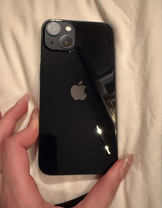 iPhone 13 Midnight – 128GB – stare excelentă!