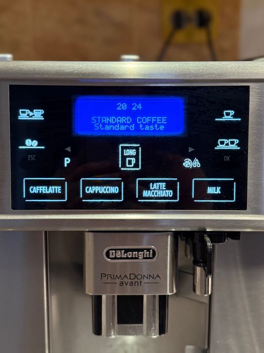 Кафе машина Delonghi Primadonna avant