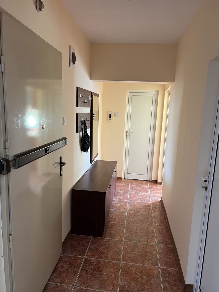 Дава се под наем Двустаен апартамент в Дупница - 55 кв.м за 204 € - Снимка #11