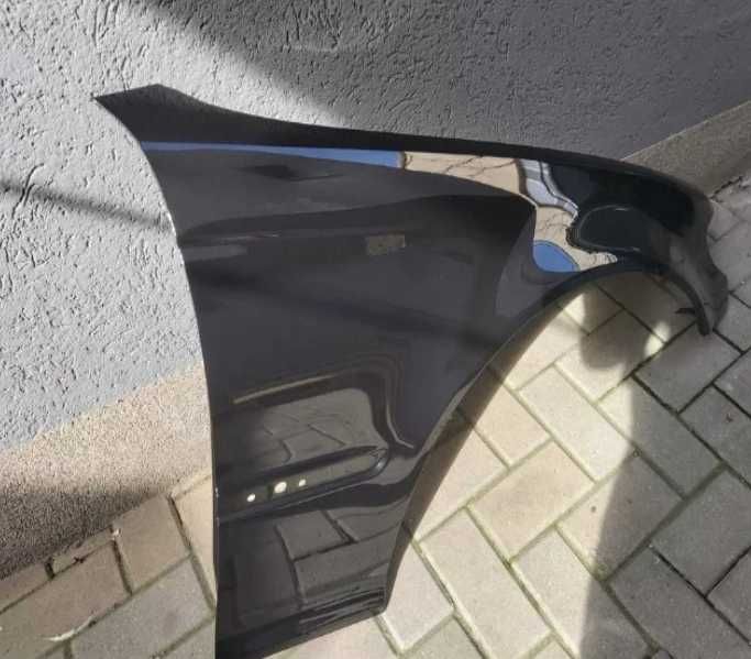 Aripa Fata Dreapta BMW E46 FSL 2002-2005 Vopsita Negru