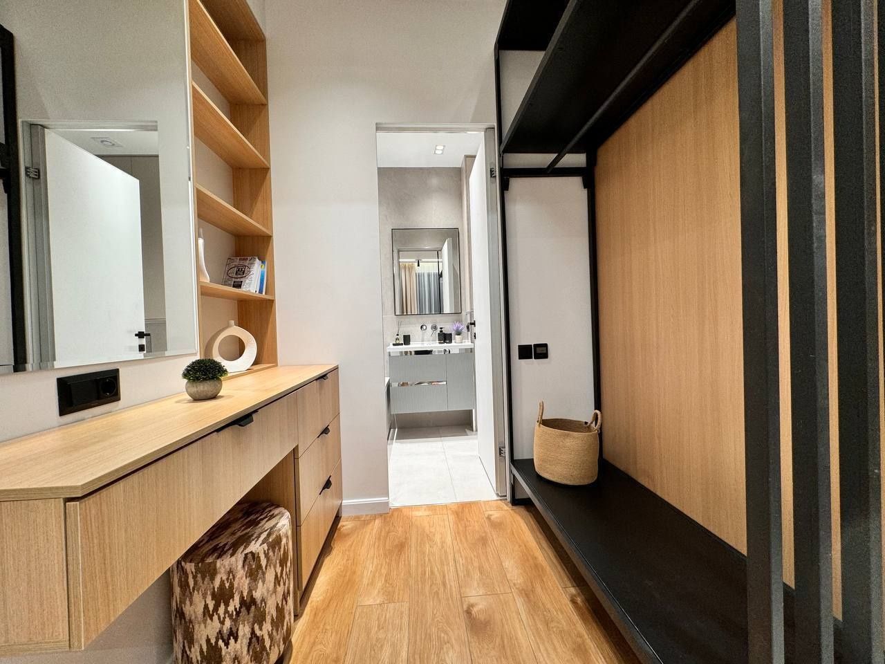 Продается 4х ком квартира, ЖК Престиж Гарденс, ор-р: Южный вокзал,90м²