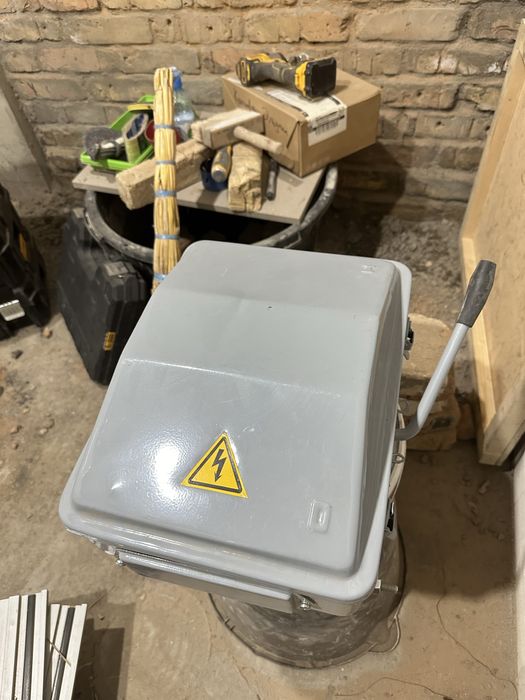 ящик силовой рубильник трёхфазный