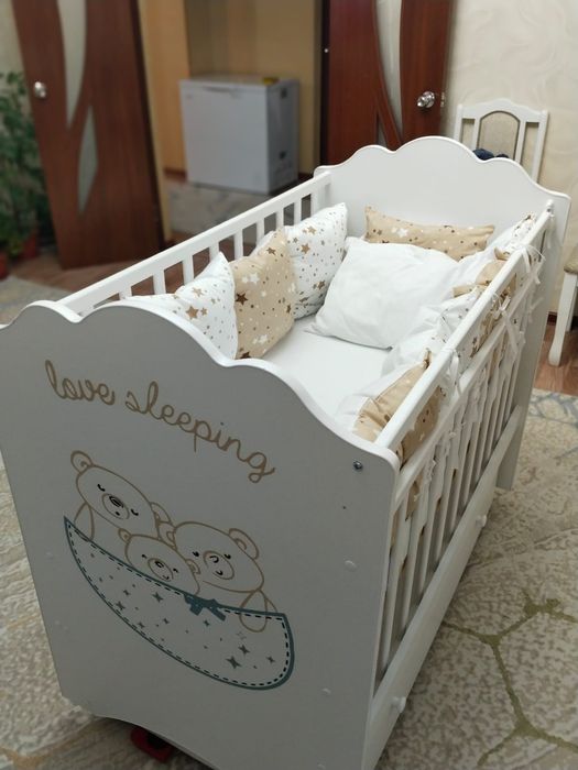 Продается манеж новый