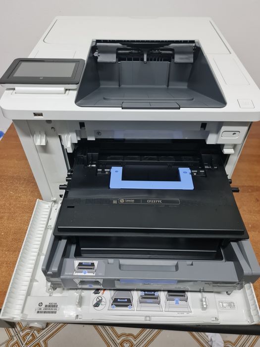 Imprimanta laser wireless HP m608