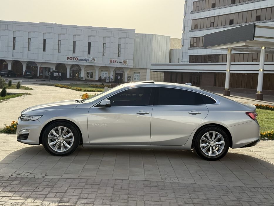 Chevrolet Malibu 2 Premier 2022