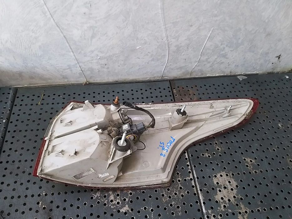 Stop tripla lampa stanga ford focus 3 bm5113405
