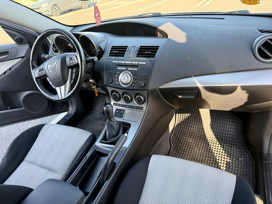 Mazda 3 2009 105cp