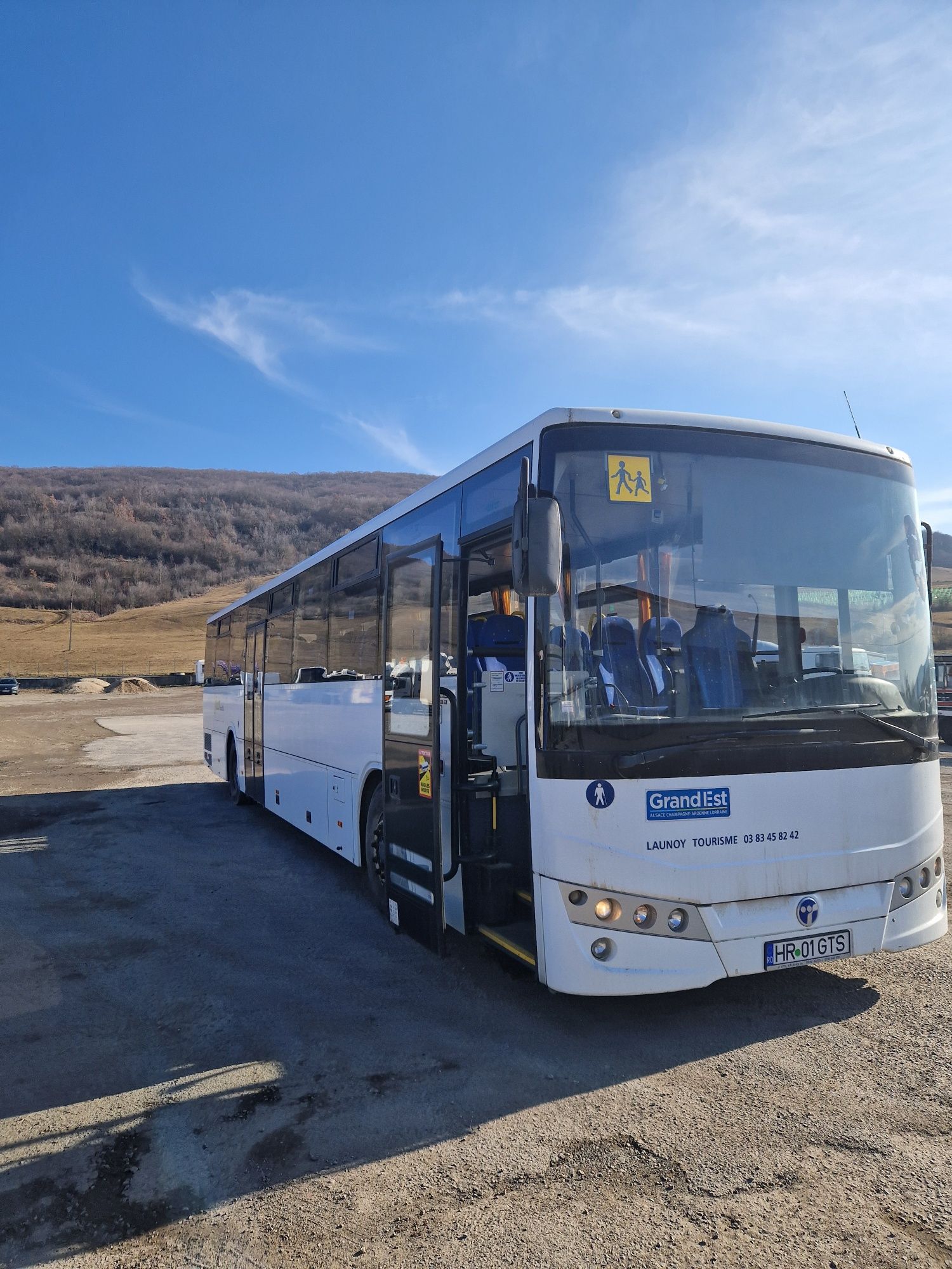 Autobuz Temsa 64 locuri