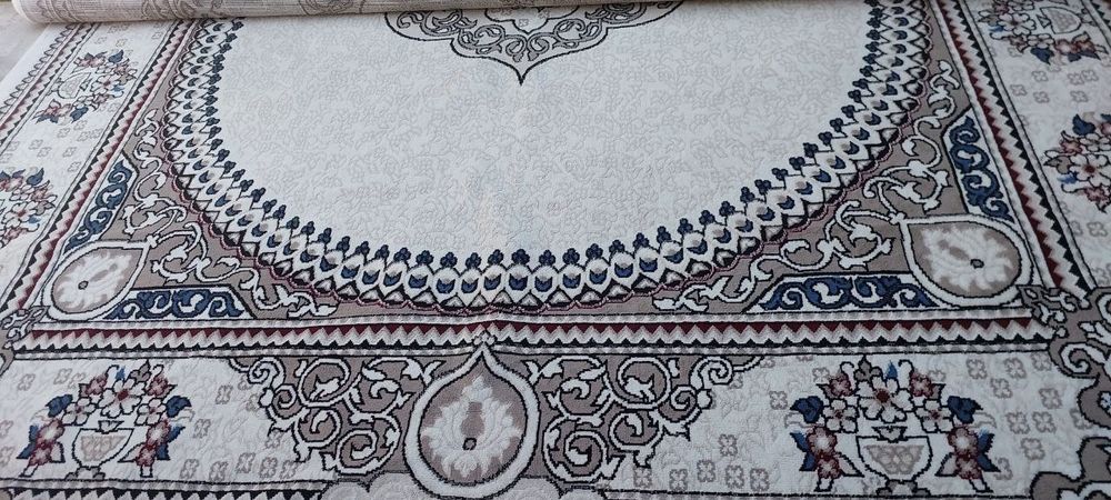 Gilam sotiladi xolati yaxshi