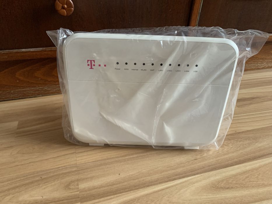 2 routere noi noute de vanzare