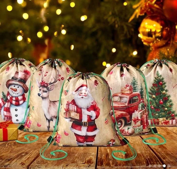 Коледни подаръчни торбички/чантички