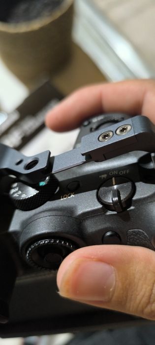 Canon R7 + кейдж + карта 64GB + батерия