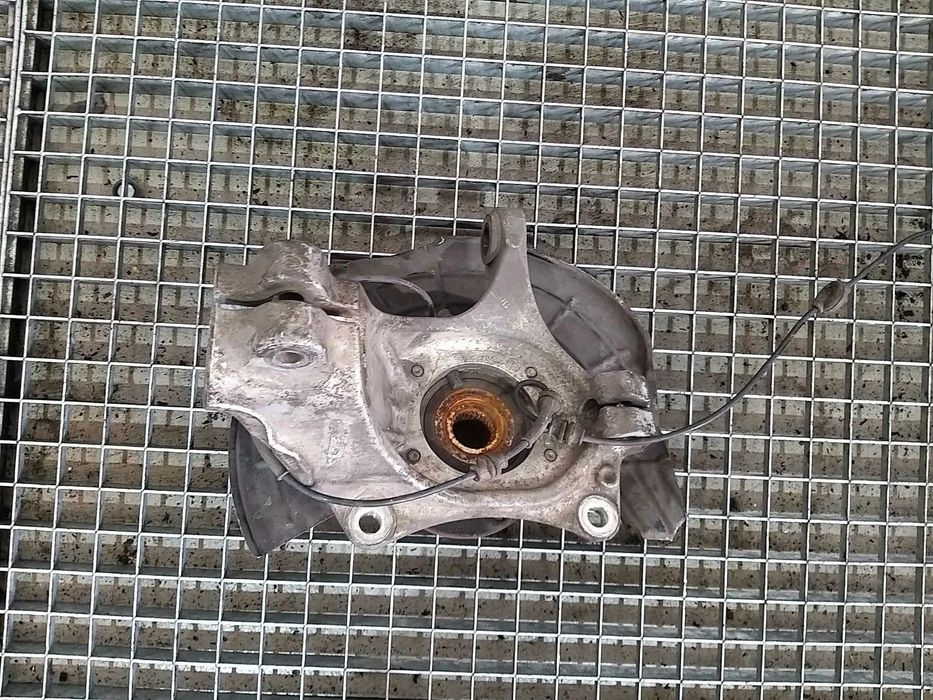 Fuzeta dreapta fata 2.0 jtdm alfa romeo giulietta 940