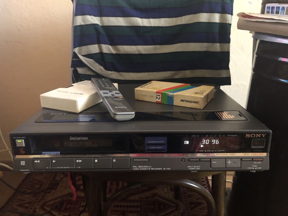Sony SL-F30 Betamax Pal-SECAM + 13 касети