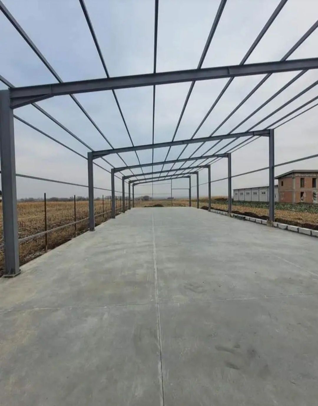 Vand hala pe structura metalica diferite dimensiuni demontabila pe sur