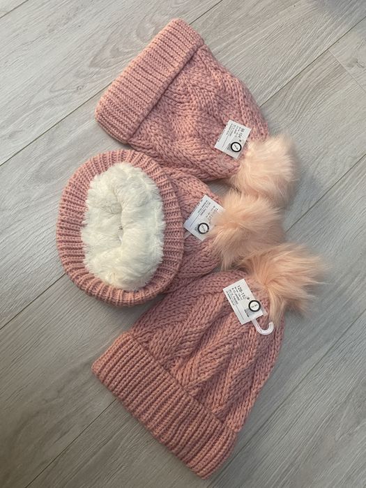 Caciula/ fes gros si super pufos fete, C&A, nou