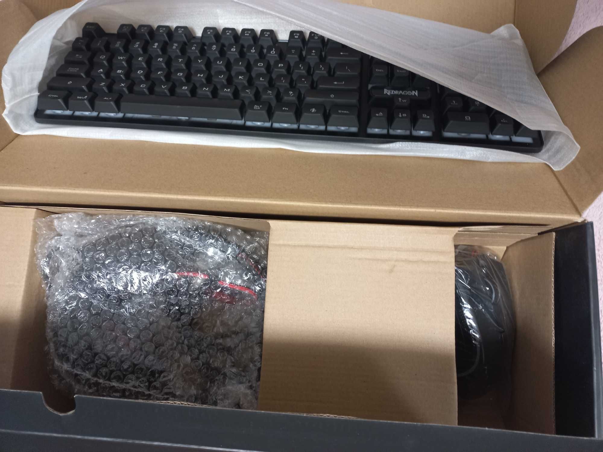 Redragon gaming essentials set