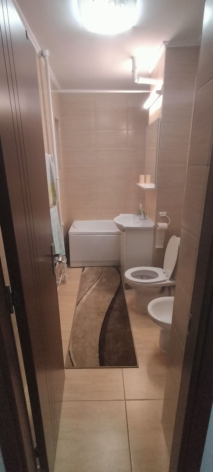 Vând apartament 3 camere in Ostroveni s2