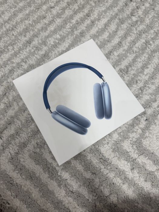 AirPods Max синие
