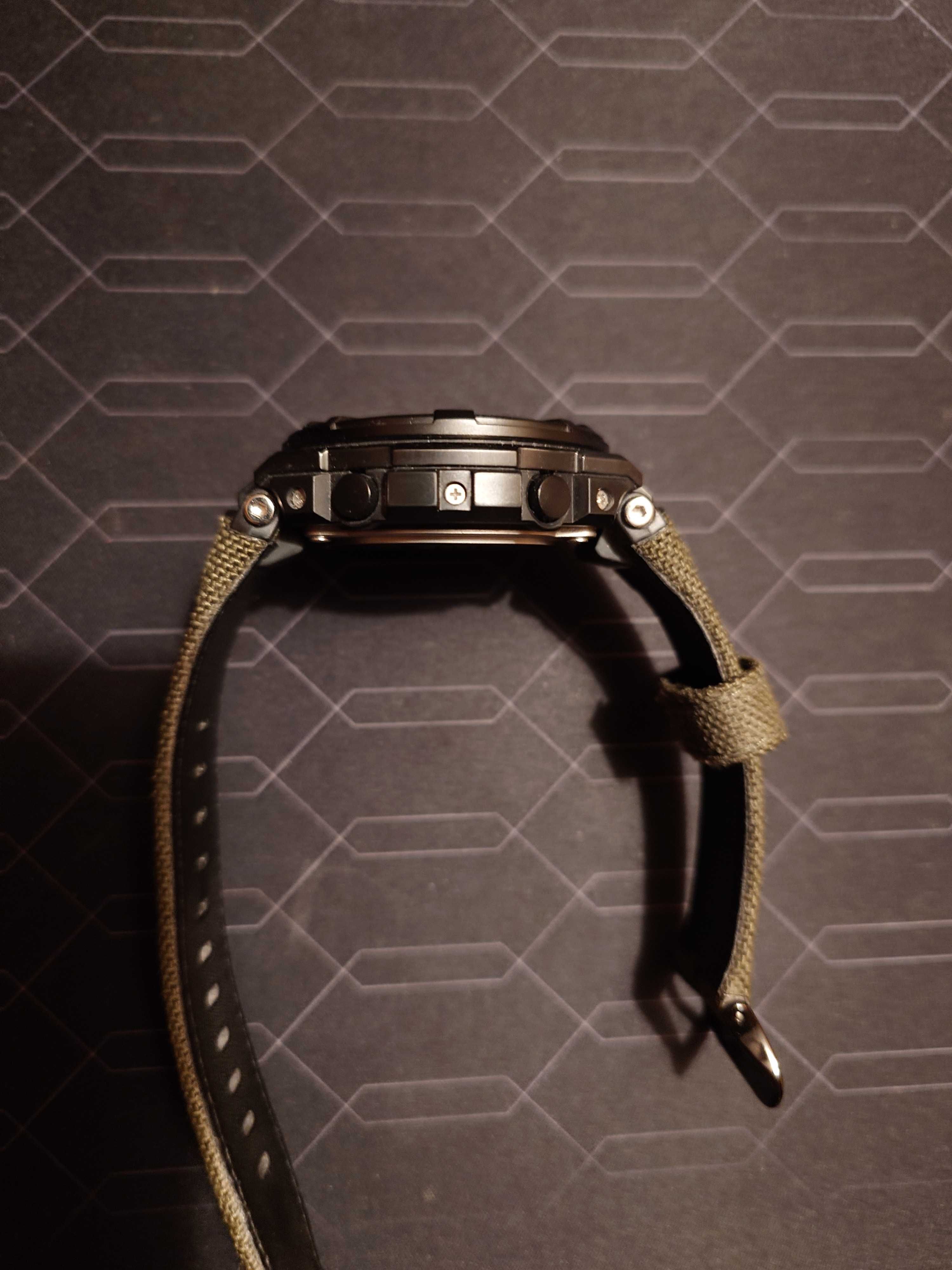 Casio G-Shock GST-W130BC