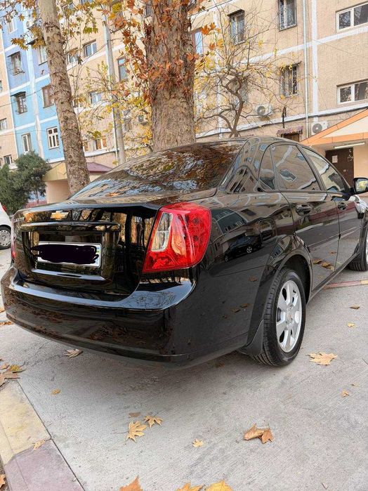 2022-yil Gentra. 72200 km probeg. Metani bor. bir qo'l minilgan.