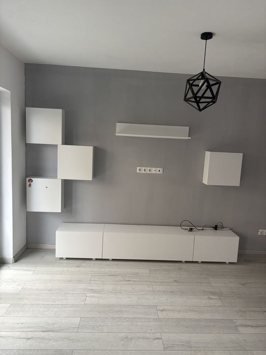 Mobila de living + masa bucatarie de sticla + comoda
