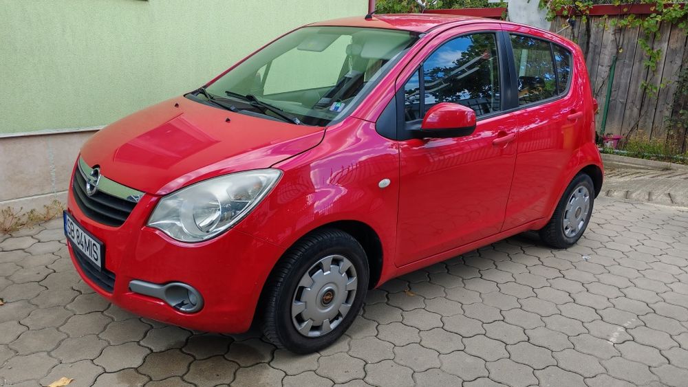Vând Opel Agila B, navi android