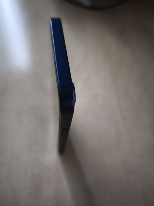 iPhone 12 64GB, Blue + 3 кейса и magnetic wallet