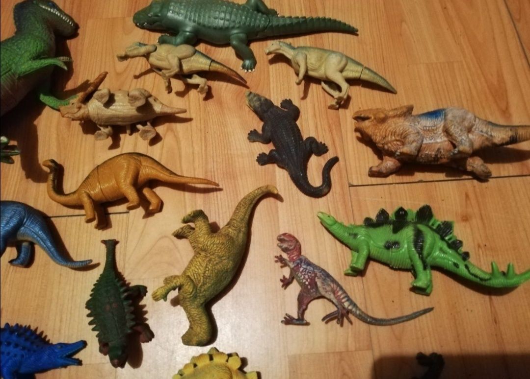 Dinozauri, figurine de colectie anii 80-90