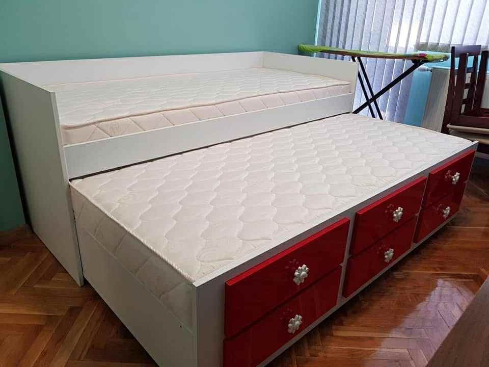 Легло сандвич с два матрака