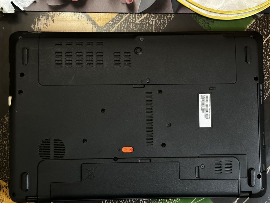 Ноутбук Acer Aspire E1-531