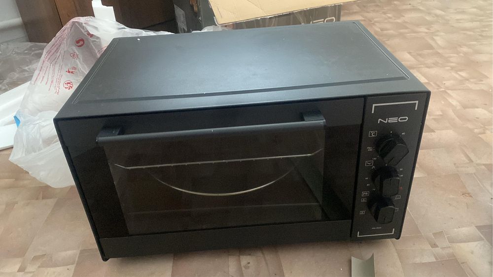 Продам духовку почти новый