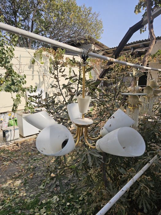 Продоються Люстры в хорошем состоянии