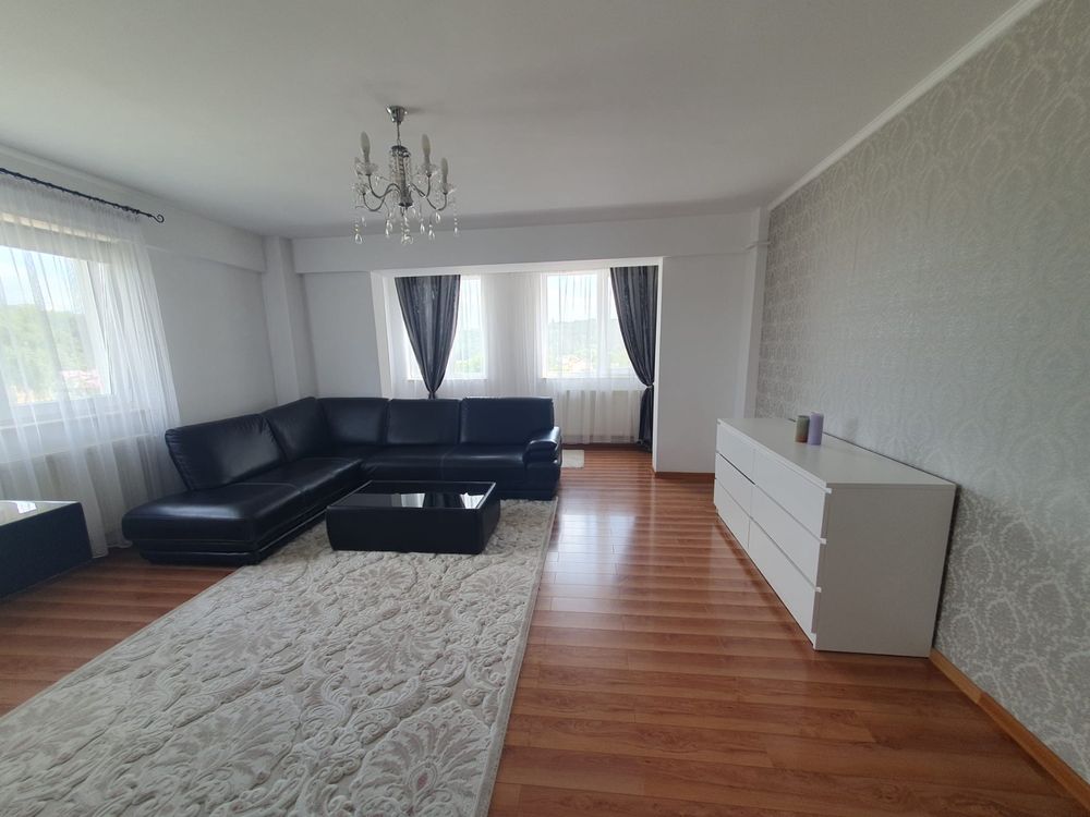 Vand apartament 2 camere 60 mp,Suceava