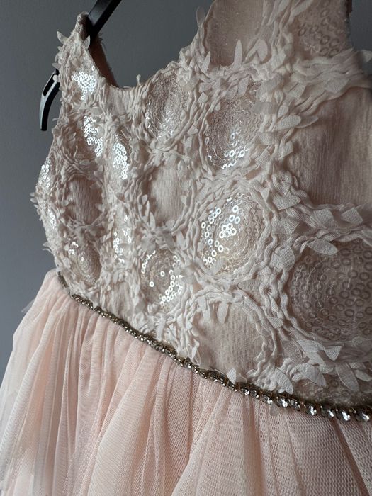 Елегантна рокля за 3 годишно момиченце