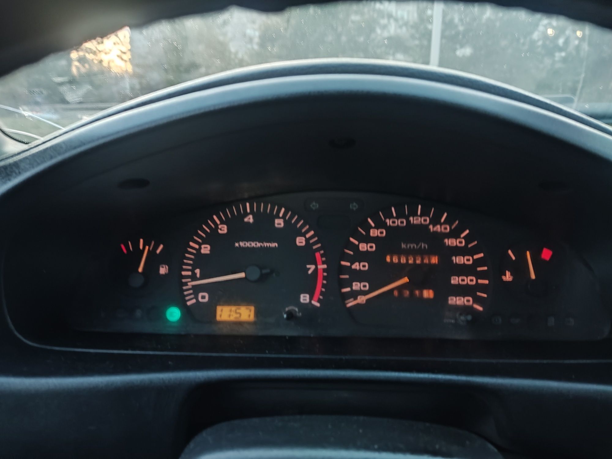 Nissan sunny 1994/1.6 автомат/состояние хорошие все работает на ходу
В