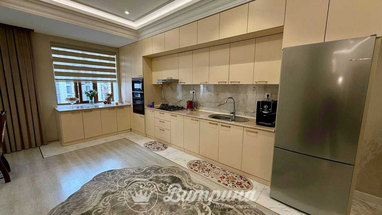 Продаётся шикарная 4 комнатная квартира в Жилом Комплексе Dream House