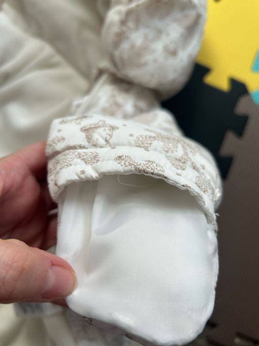 Sac bebelusi  gros cu gluga tip combinezon