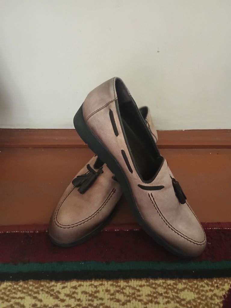 Tufli atiga 15$ yana kelishamiz