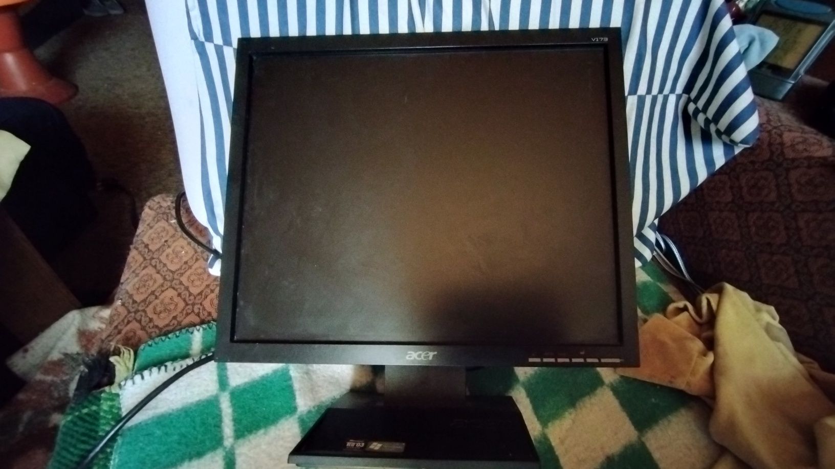 LCD монитор ACER V173