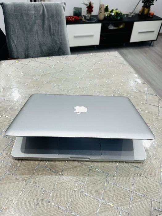 Macbook Pro 13’ mid 2013