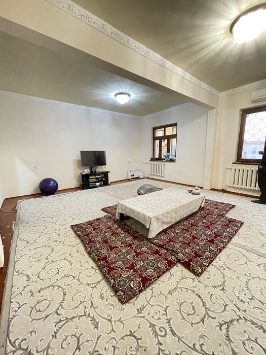 Срочно продается 4 комнатная квартира Юнусабад 14 ориентир Корзинка