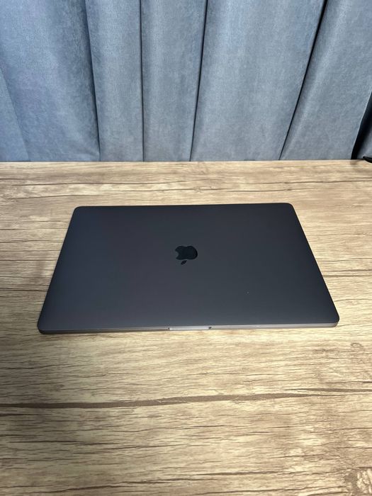 Mackbook pro 15.4 inch