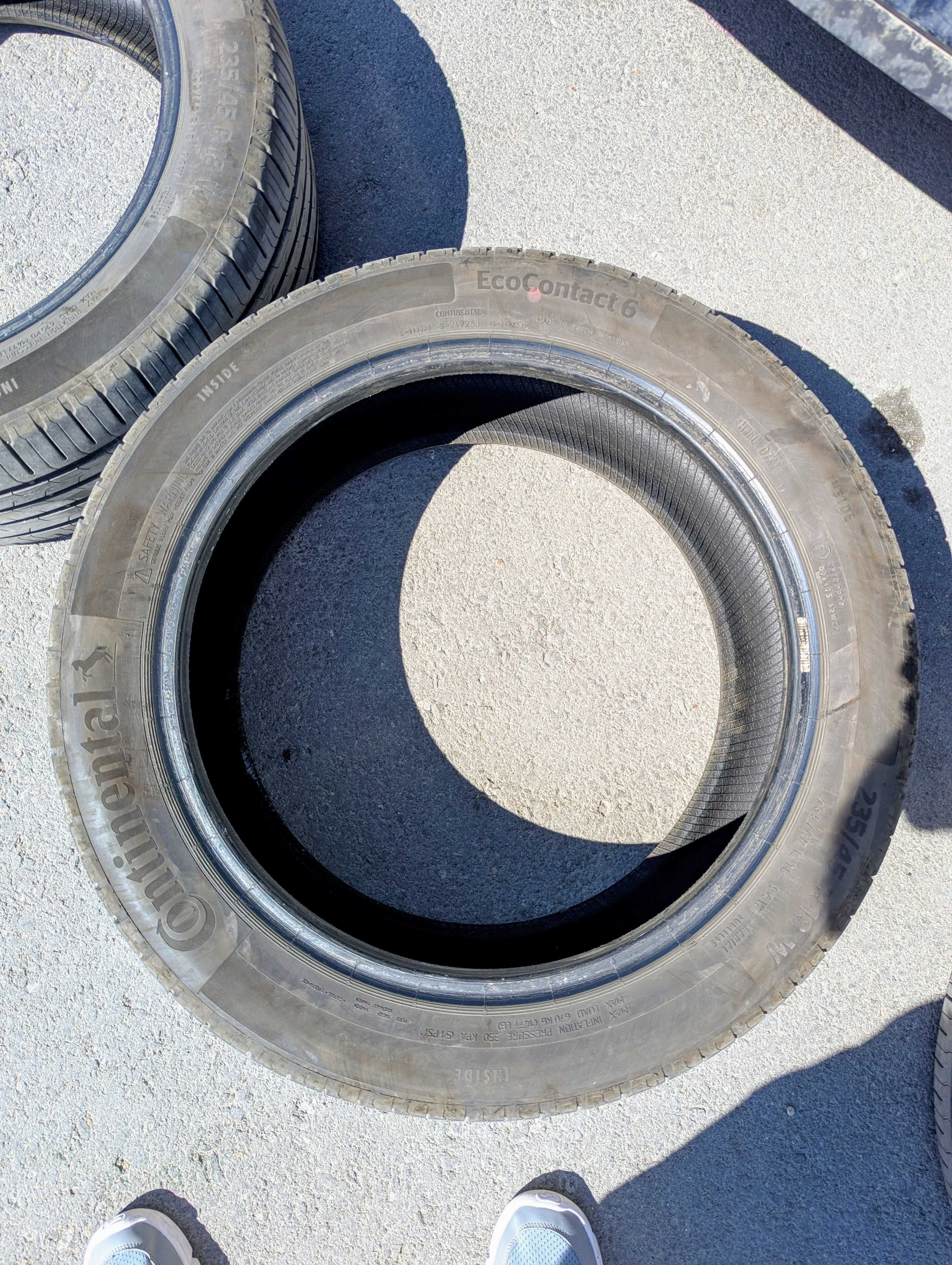 Една гума Continental EcoContact 6 R18 235 45