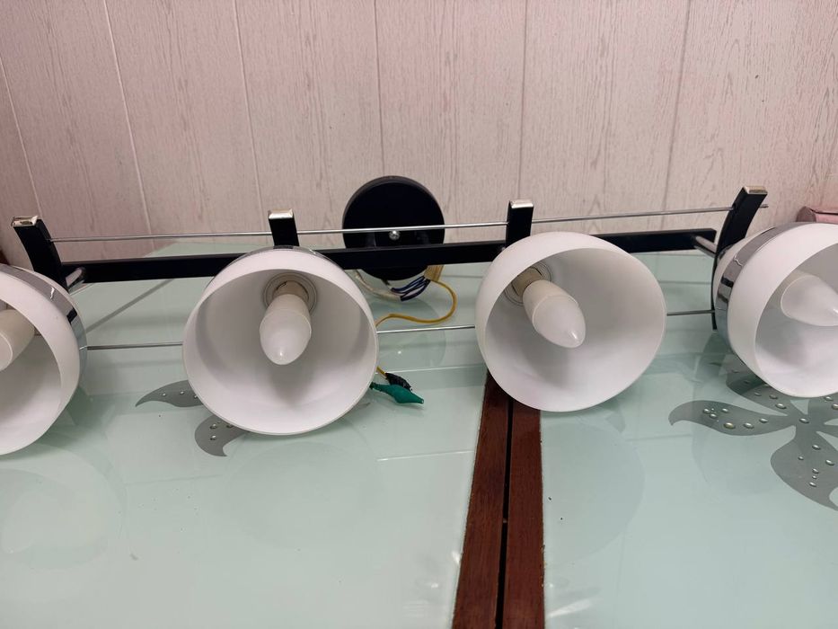 Люстры в хорошем состояние