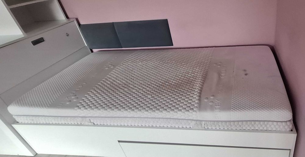 Pat de o persoana cu saltea