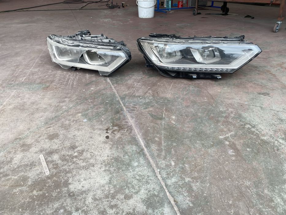 Продавам лед фарове за пасат 8 единия е с шчупено стакло