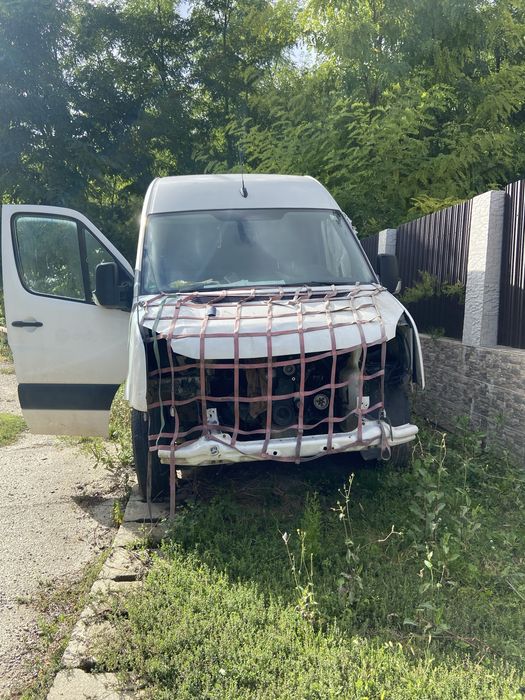 Dezmembrez Volkswagen Crafter an 2015  Sau vând mașina