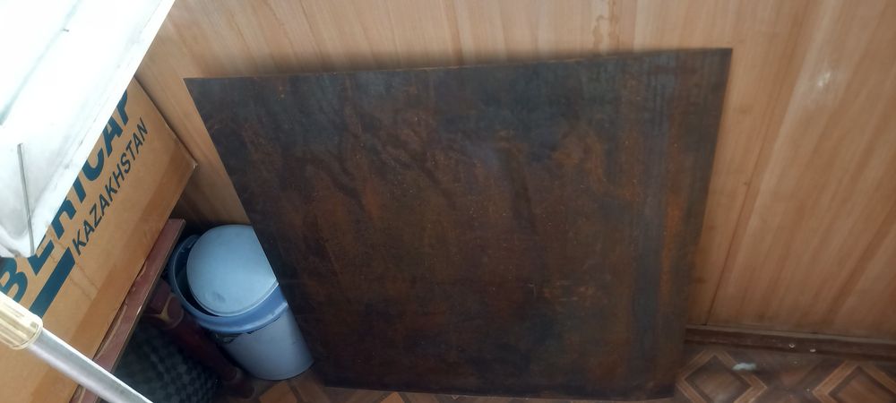 Листовой  металл  тольщина  2 мм размер  75×70 см